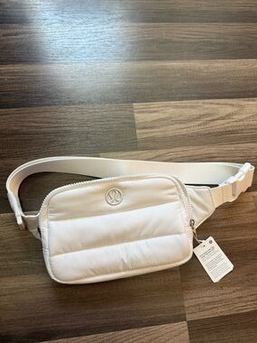 Lululemon Puffer Belt Bag